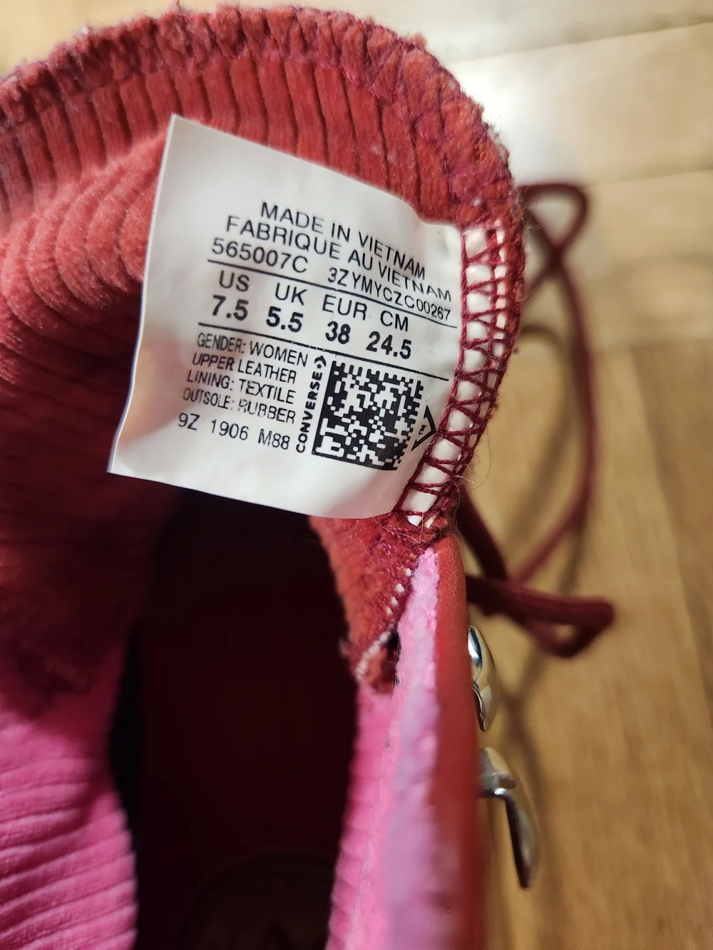 Converse CTAS Lugged Winter GTX Waterproof Leather High Top Red Pink 7.5 565007C